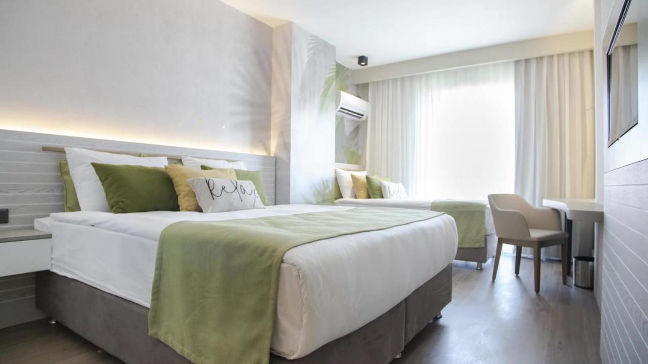 Side Square Hotel Buitenkant foto